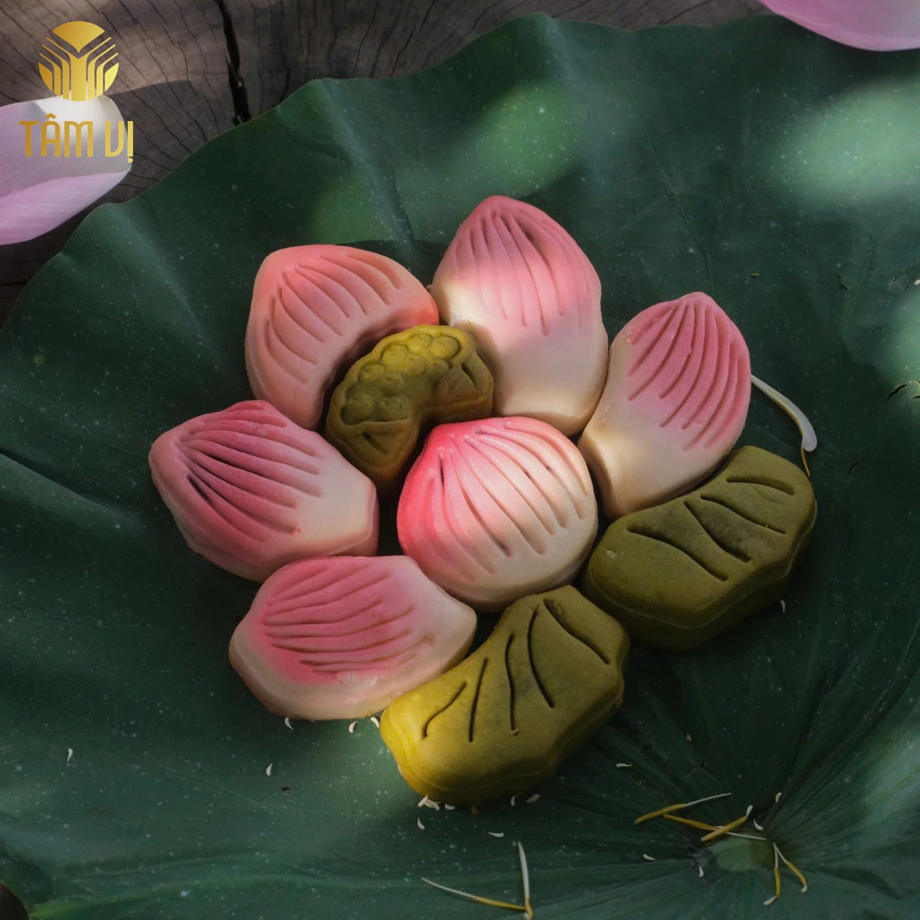 Bánh trung thu liên hoa cửu vị Bánh trung thu liên hoa cửu vị