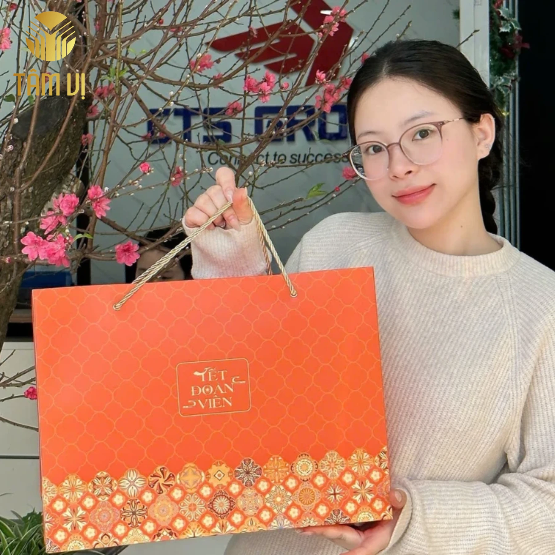 Đặt Hộp Bánh Trung Thu Theo Yêu Cầu Cho Doanh Nghiệp: Thiết Kế Riêng Theo Nhận Diện Thương Hiệu