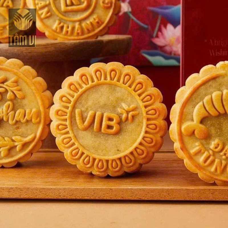 Bánh trung thu in logo VIB