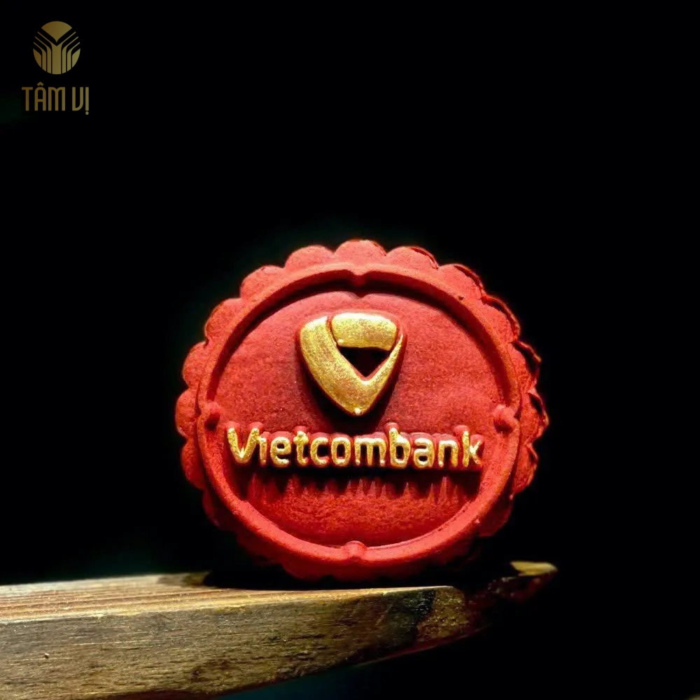 Bánh trung thu in logo Vietcombank